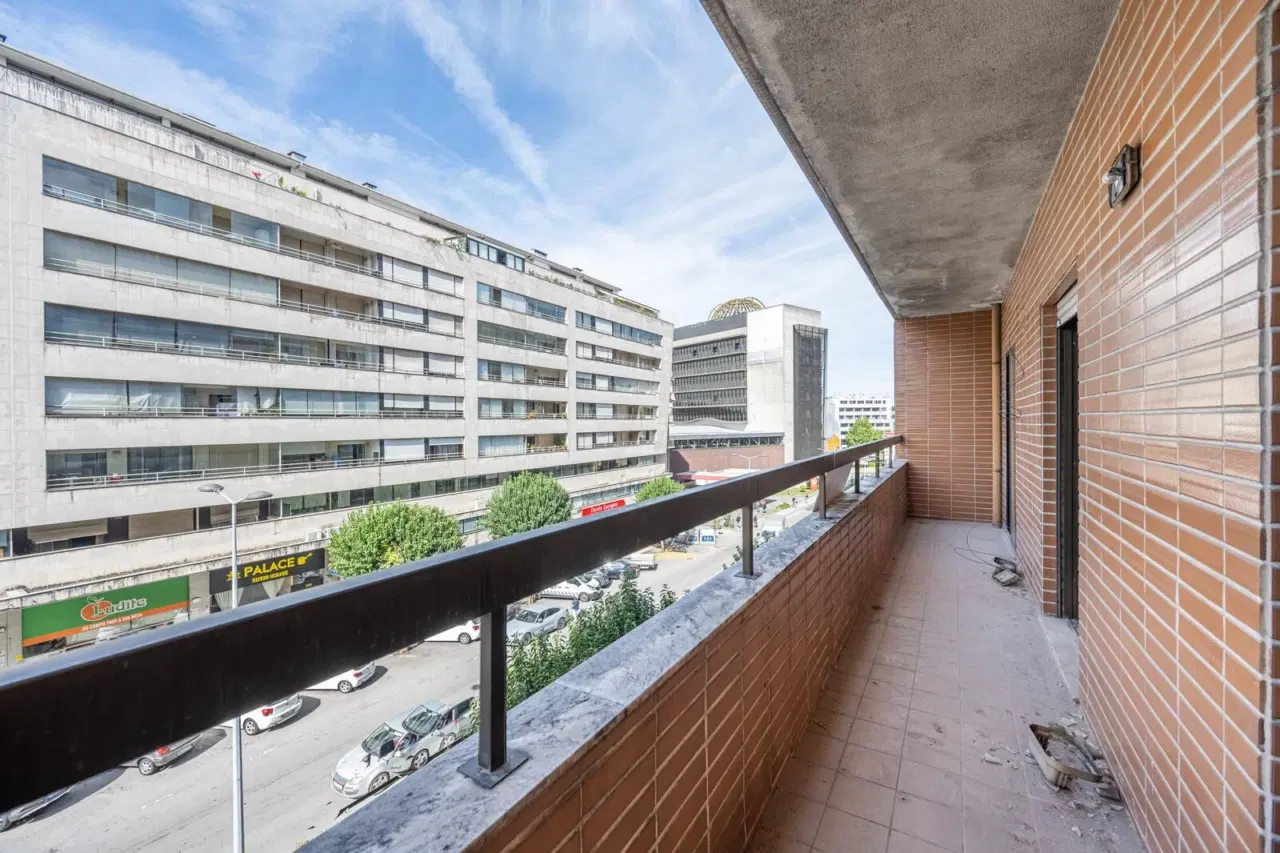 T3 Totalmente Remodelado | 2 Frentes | Maximinos — 13