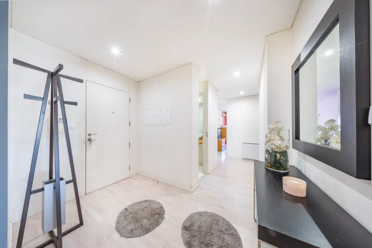 Apartamento T4 Rua Cândido de Oliveira — 2