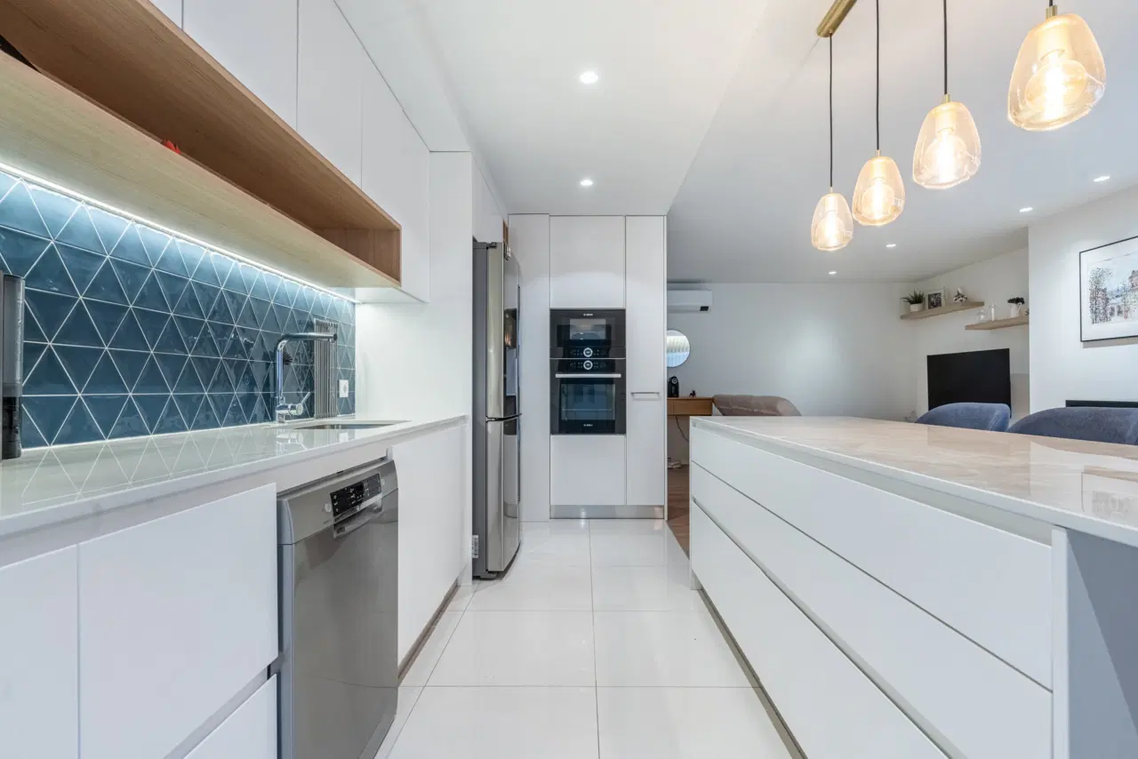 Apartamento SEMI-NOVO T3, localizado em Real (a 5 minutos do centro da cidade de Braga) com características que focam no conforto, eficiência e design. — 10
