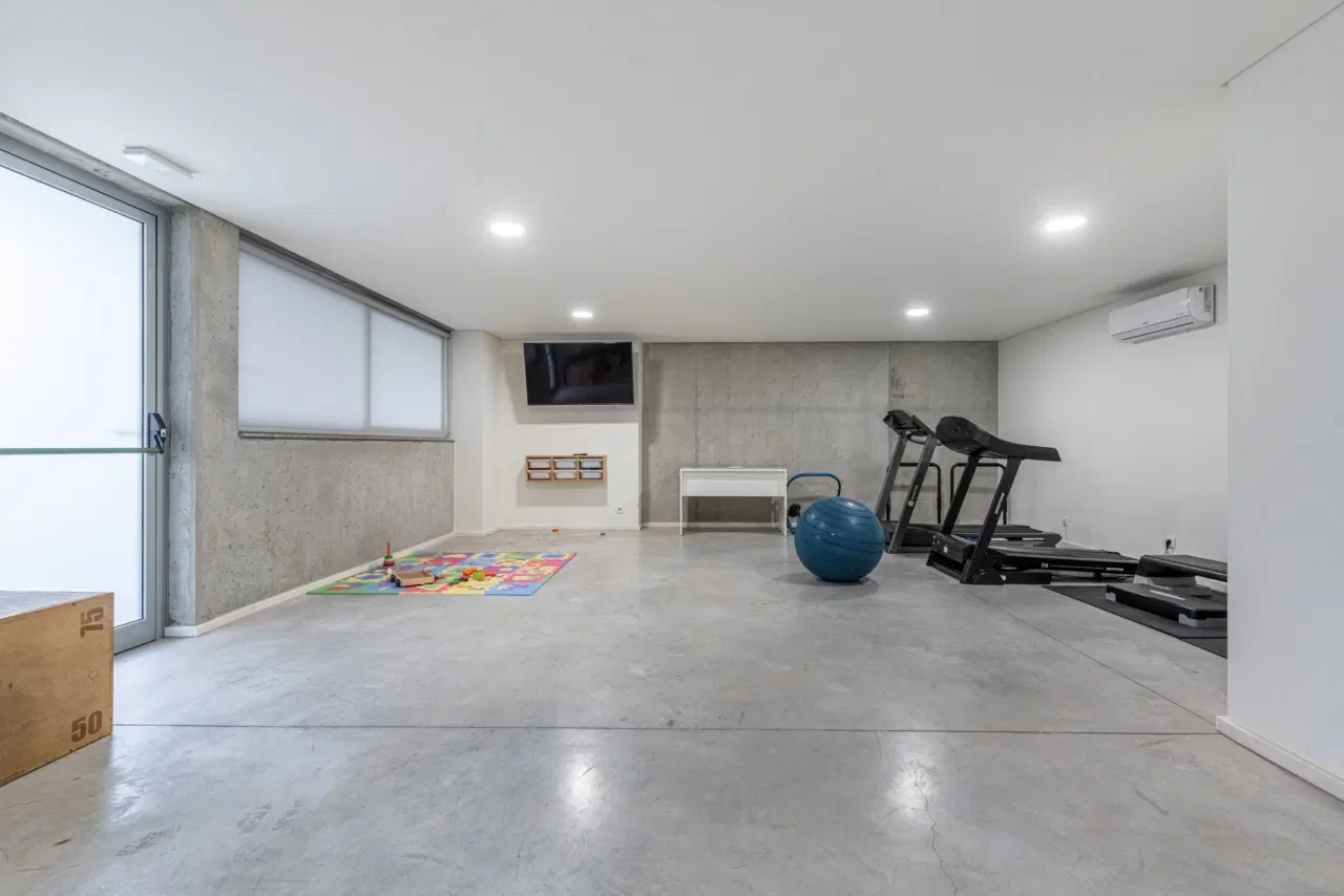 Apartamento SEMI-NOVO T3, localizado em Real (a 5 minutos do centro da cidade de Braga) com características que focam no conforto, eficiência e design. — 4