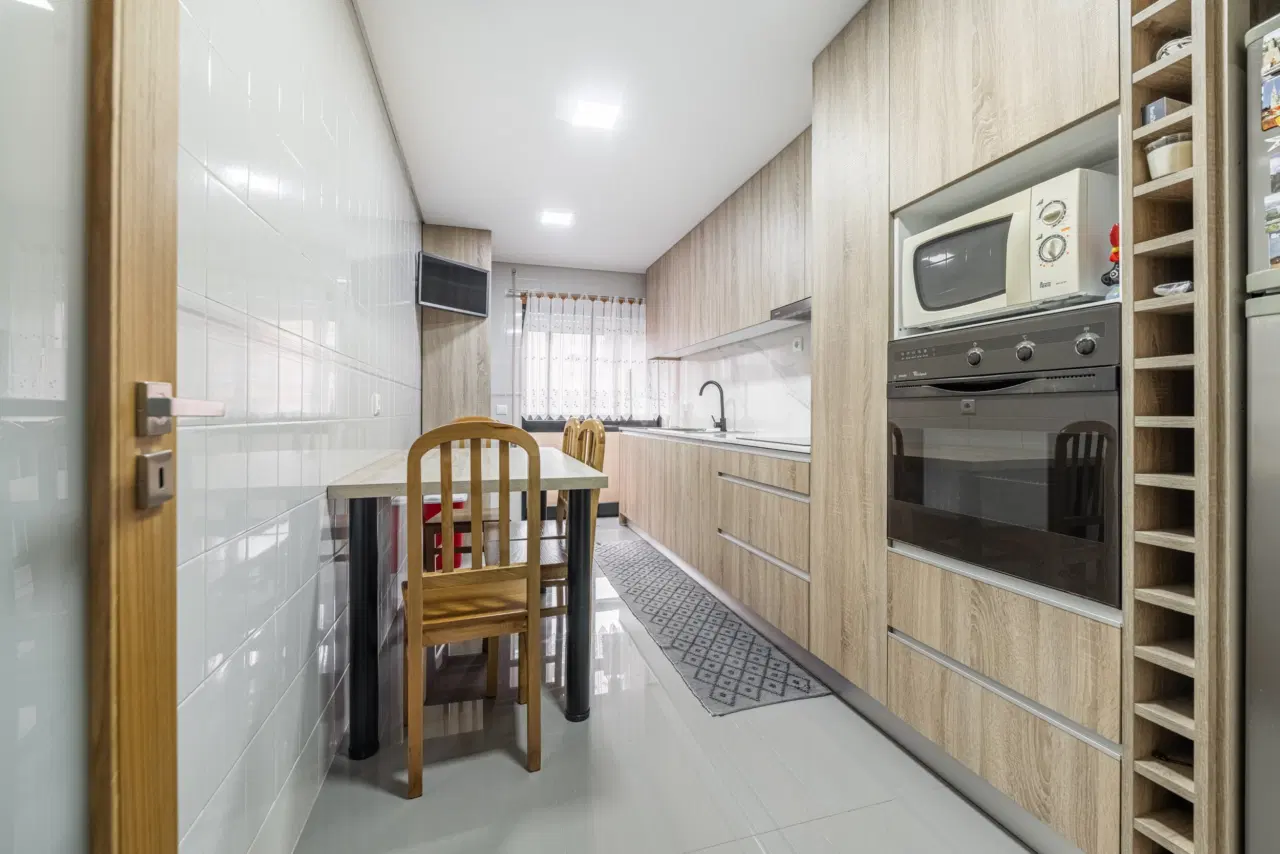 Apartamento T3 localizado em Ferreiros, Braga — 2
