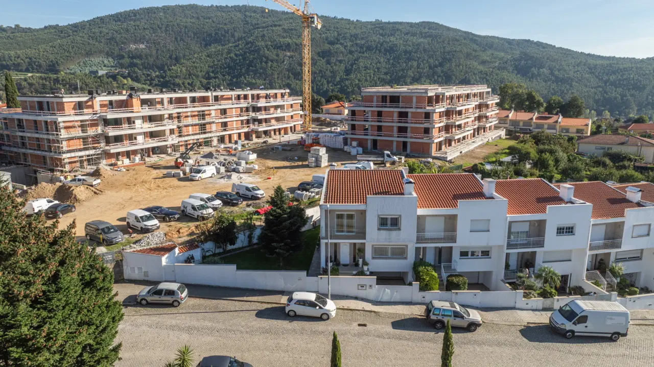 Moradia T3 em Nogueira, Braga — 2