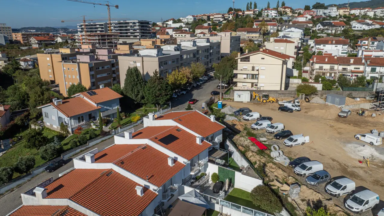 Moradia T3 em Nogueira, Braga — 34