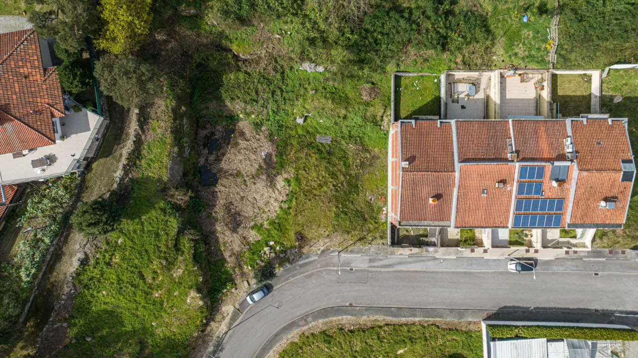 Terreno p/ construção -  Aveleda Braga. — 11