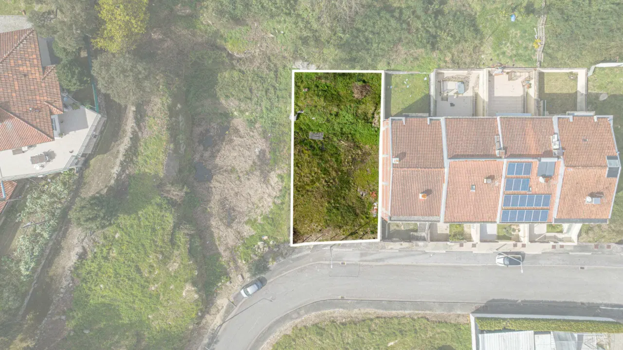 Terreno p/ construção -  Aveleda Braga. — 16