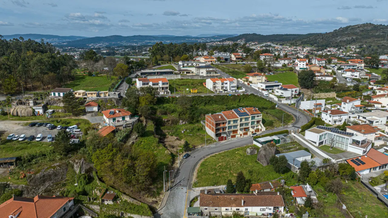 Terreno p/ construção -  Aveleda Braga. — 5