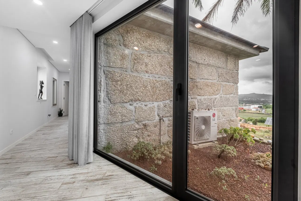Moradia T3 térrea com Anexo T1 – Arnoso, Vila Nova de Famalicão — 8