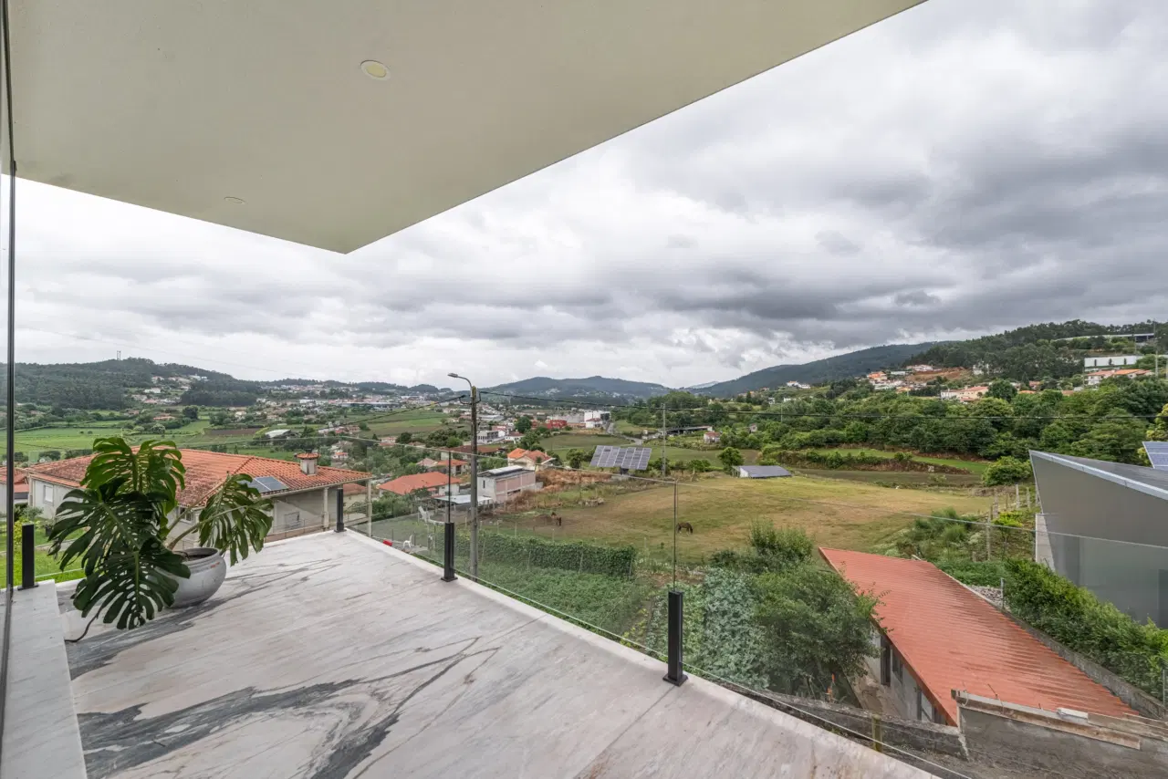 Moradia T3 térrea com Anexo T1 – Arnoso, Vila Nova de Famalicão — 5
