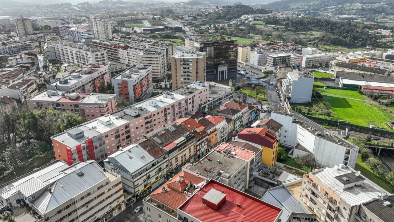 Apartamento T3 renovado no Centro Historico de Braga — 27
