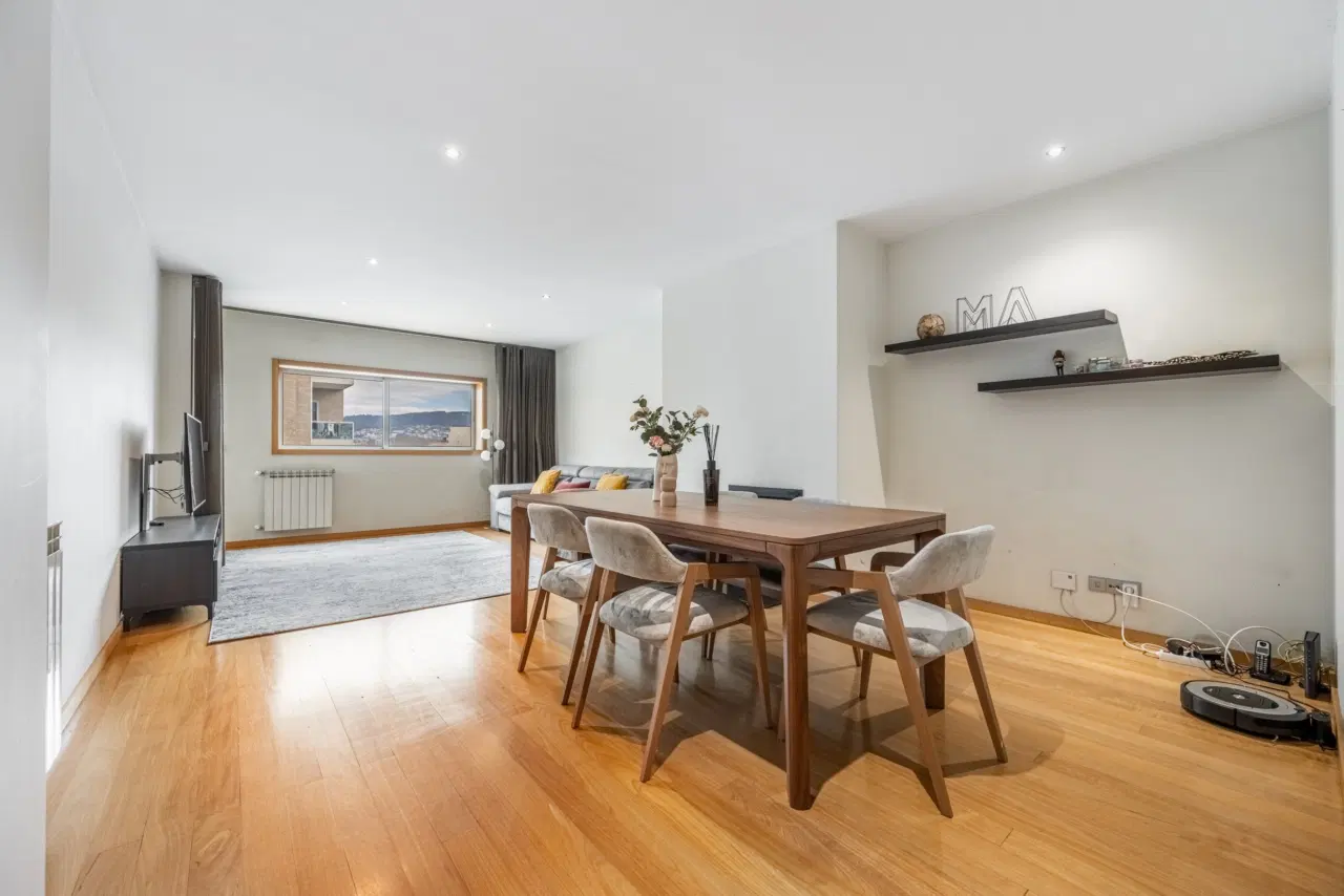 Apartamento T3 localizado em Maximinos, Braga — 2