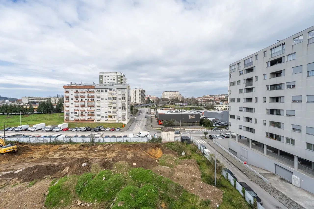 Apartamento T3 localizado em Maximinos, Braga — 26