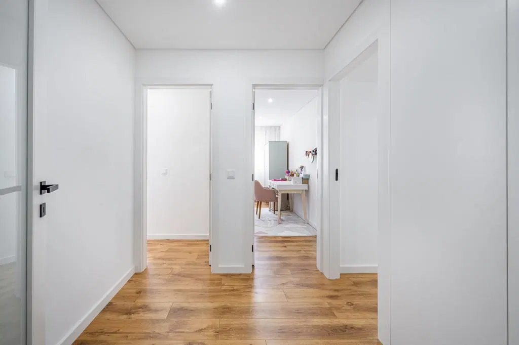 Apartamento T3 para Arrendamento em Nogueiró – Junto ao INL | Renovado | Garagem | Ar Condicionado | Sem Mobília — 8