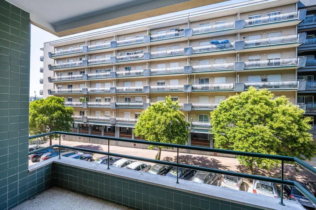 Apartamento T3 para Arrendamento em Nogueiró – Junto ao INL | Renovado | Garagem | Ar Condicionado | Sem Mobília — 3