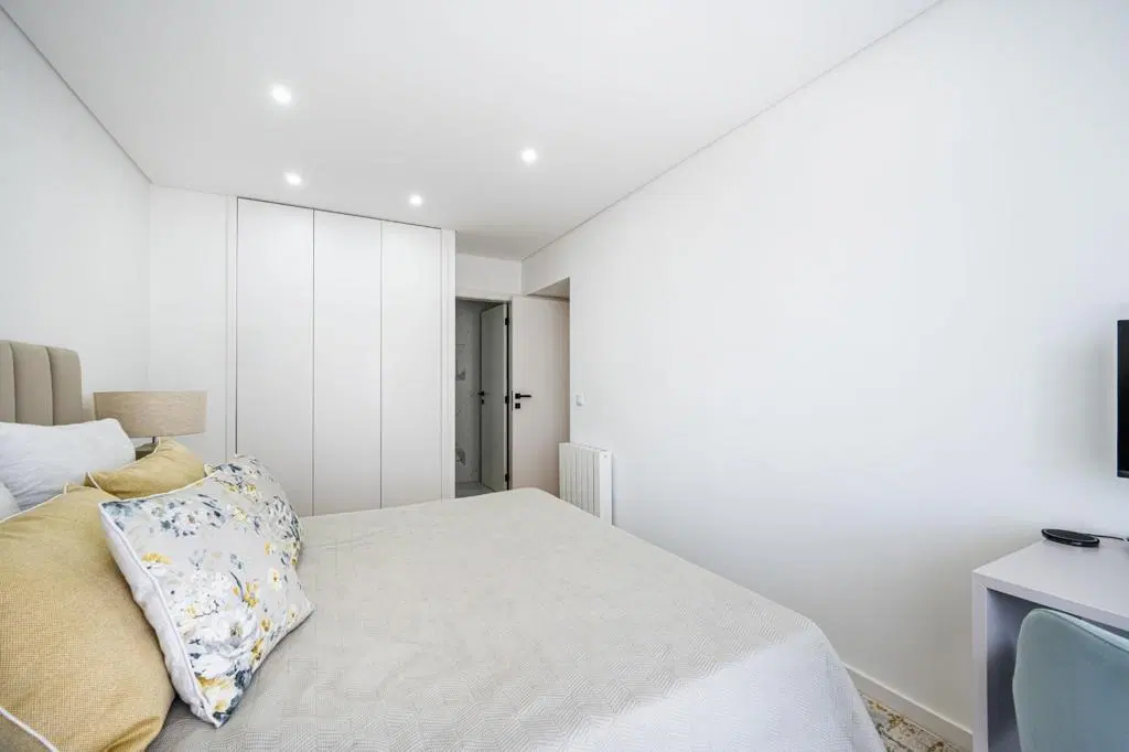 Apartamento T3 para Arrendamento em Nogueiró – Junto ao INL | Renovado | Garagem | Ar Condicionado | Sem Mobília — 10