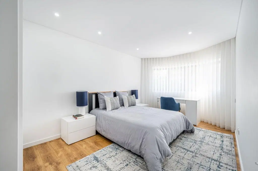 Apartamento T3 para Arrendamento em Nogueiró – Junto ao INL | Renovado | Garagem | Ar Condicionado | Sem Mobília — 12
