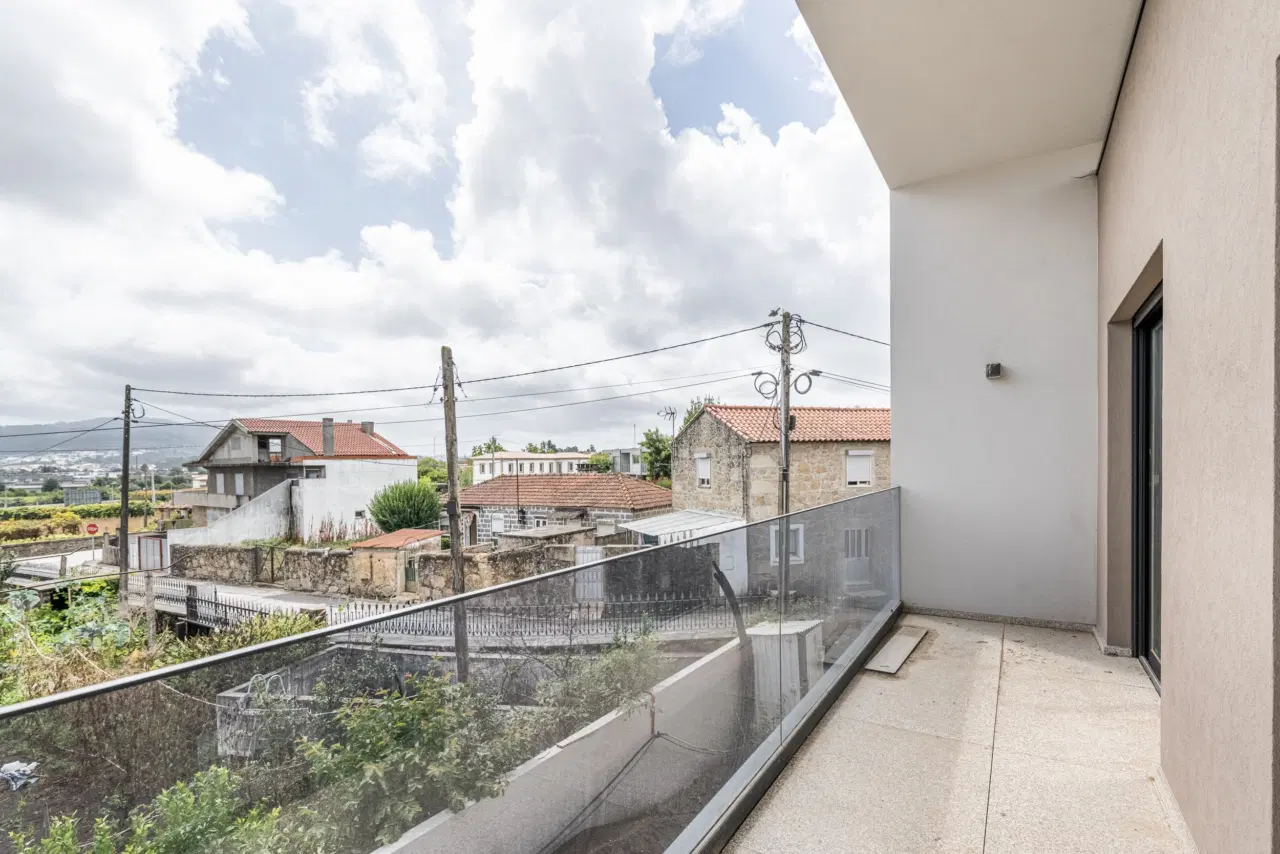 APARTAMENTO T1 NOVO — 8