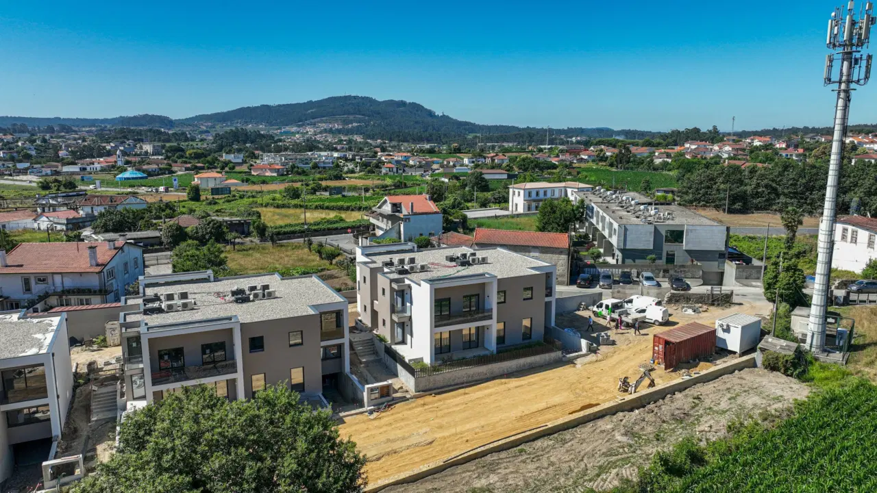 APARTAMENTO T1 NOVO — 15