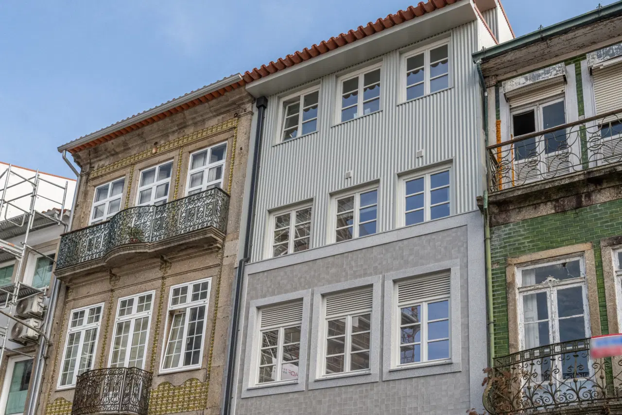 APARTAMENTO T0 NO CENTRO DA CIDADE — 28