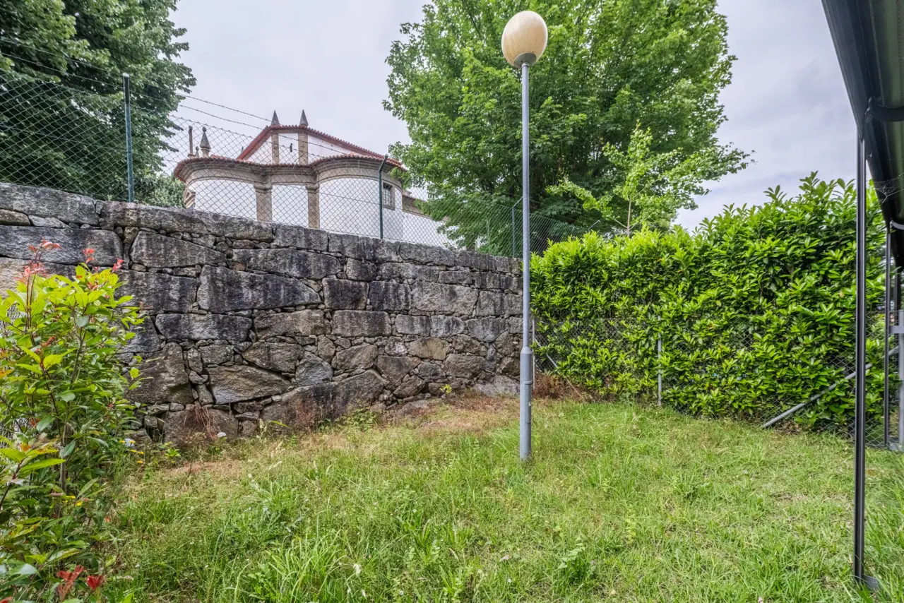 VILLA T3+1 em pleno centro histórico de Braga — 13