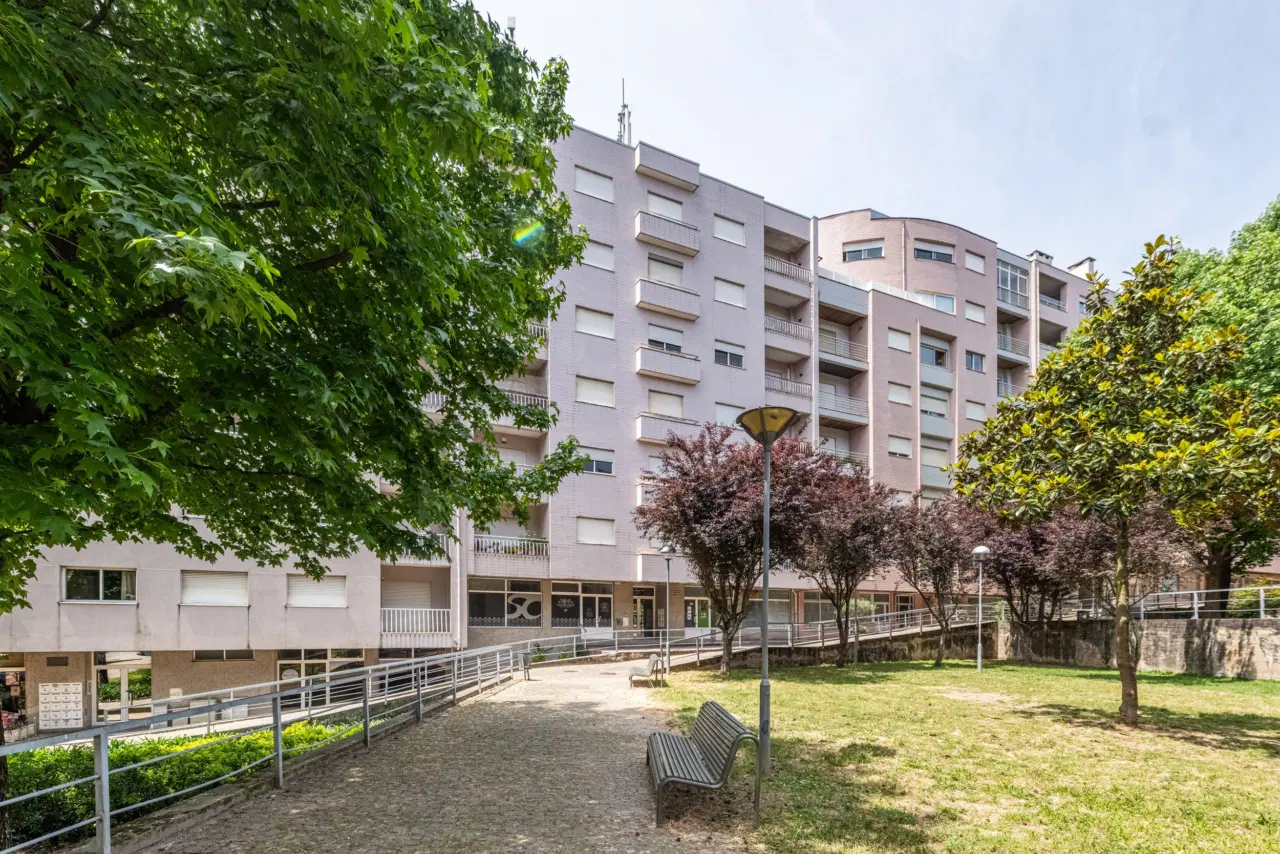 Apartamento T3+1 com 168 m² - Encosta do Sol, Gualtar — 24