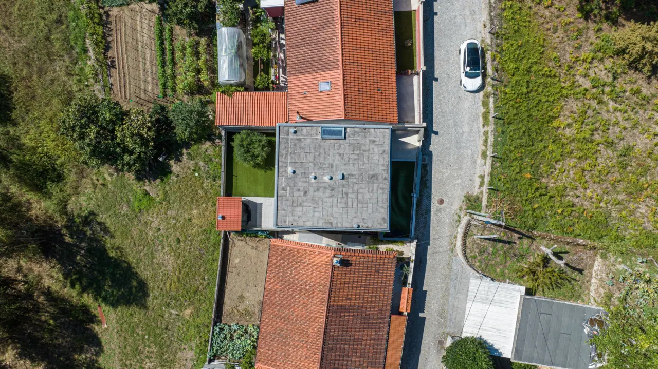 Moradia T3 para arrendamento em Caires – Amares — 29