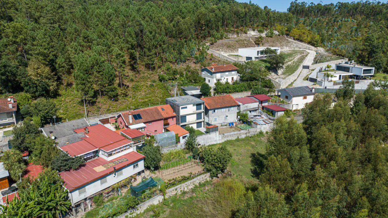 Moradia T3 para arrendamento em Caires – Amares — 32