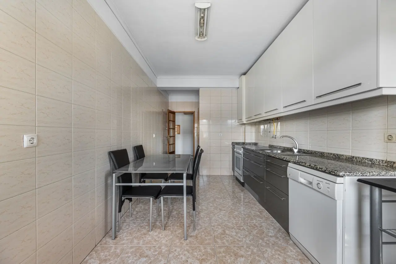 Apartamento T2 para arrendamento em Maximinos — 2