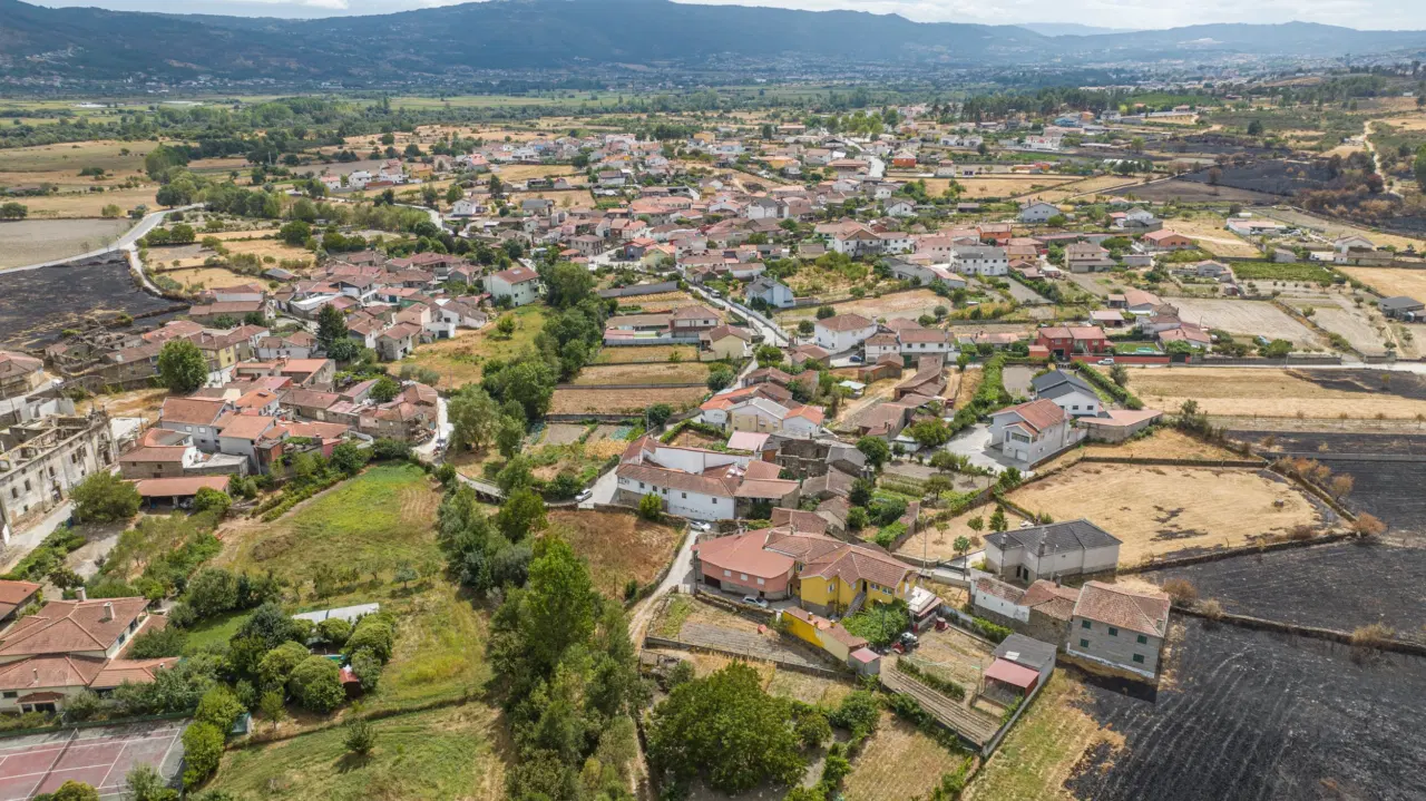 Ruína em Outeiro Seco - Chaves — 12