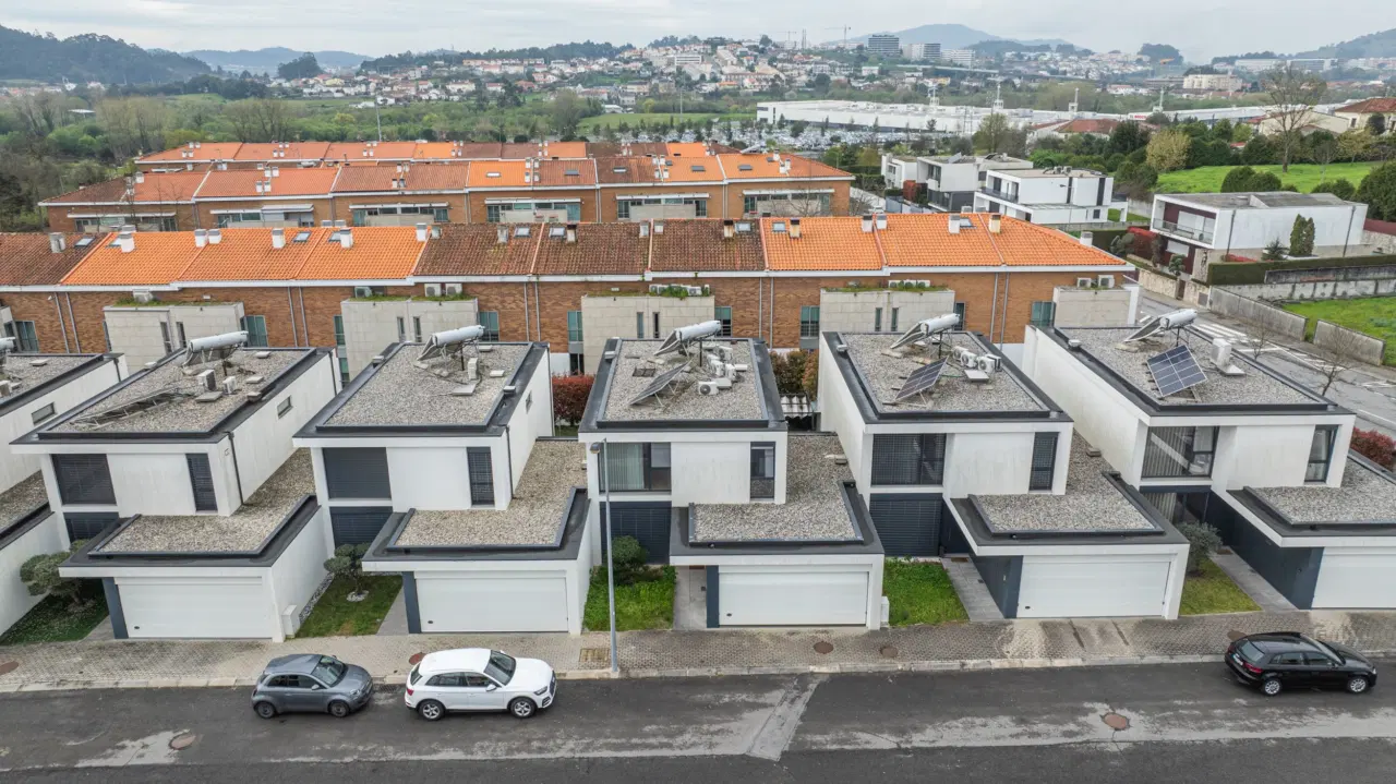 Moradia T3+1 — 41