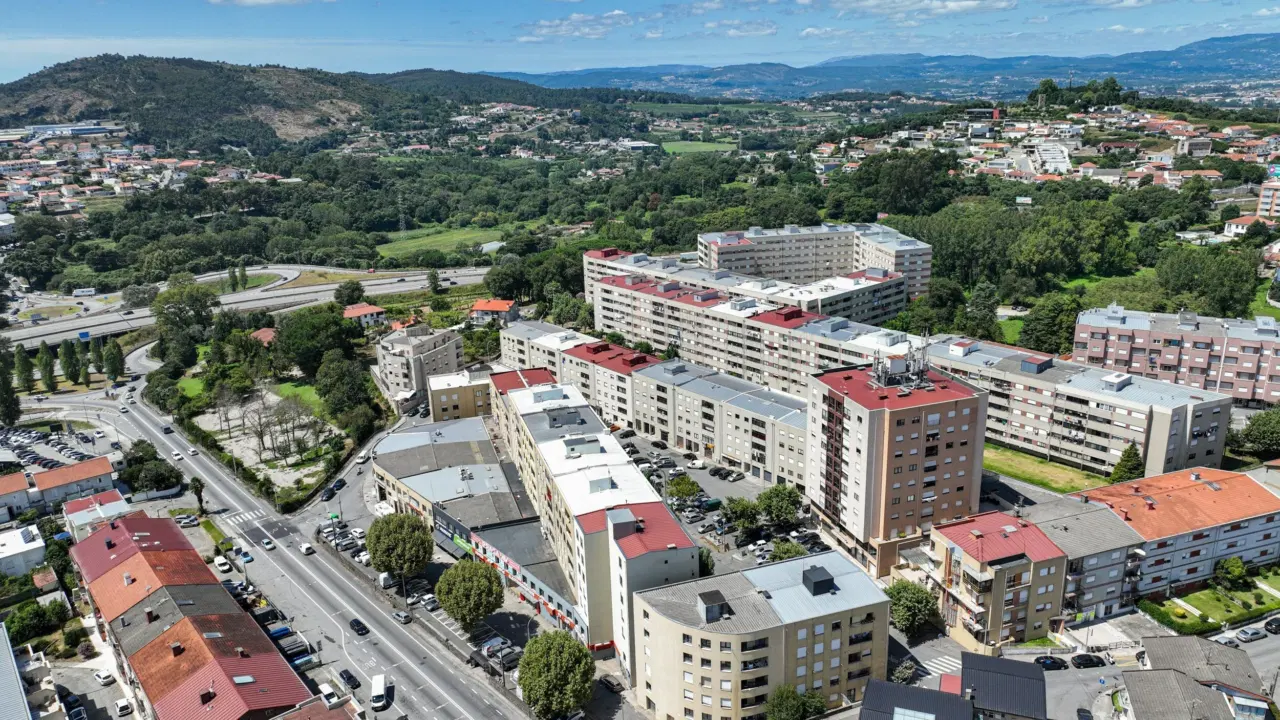 Apartamento T3 localizado em Ferreiros, Braga — 21