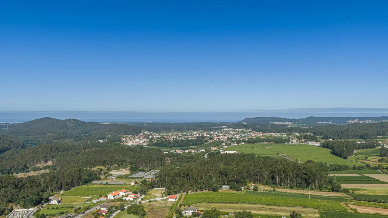 MORADIA T5 EM MARIZ, BARCELOS — 52