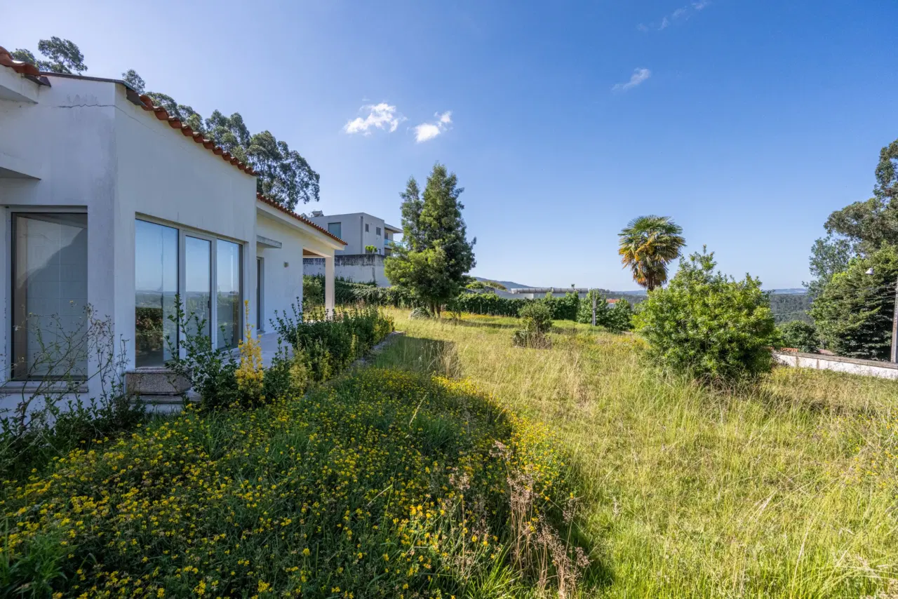 MORADIA T5 EM MARIZ, BARCELOS — 45