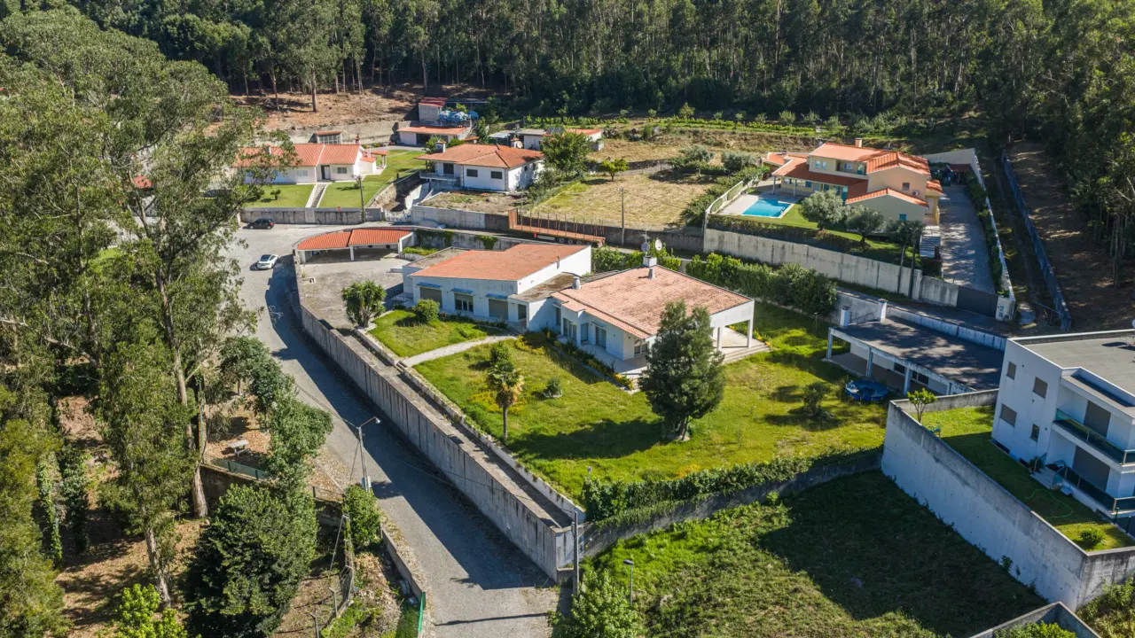 MORADIA T5 EM MARIZ, BARCELOS — 61