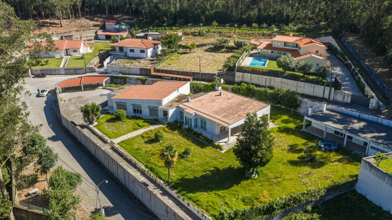 MORADIA T5 EM MARIZ, BARCELOS — 59