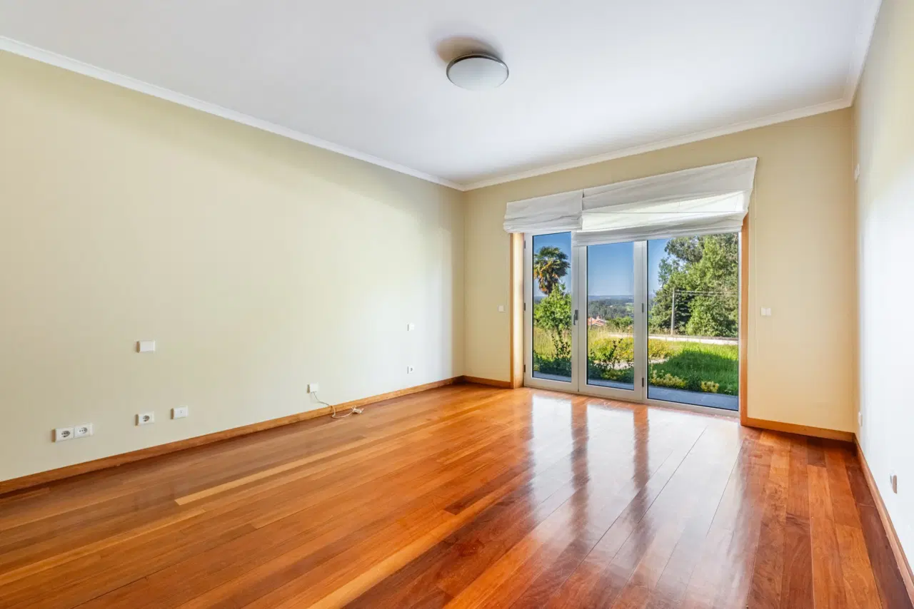 MORADIA T5 EM MARIZ, BARCELOS — 23