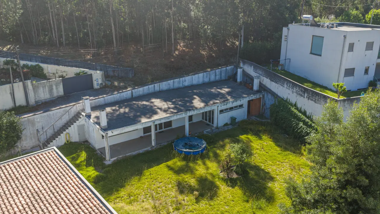 MORADIA T5 EM MARIZ, BARCELOS — 57
