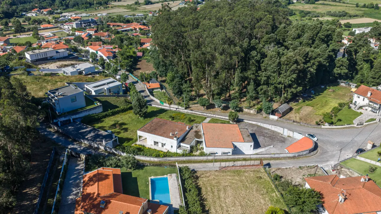 MORADIA T5 EM MARIZ, BARCELOS — 55