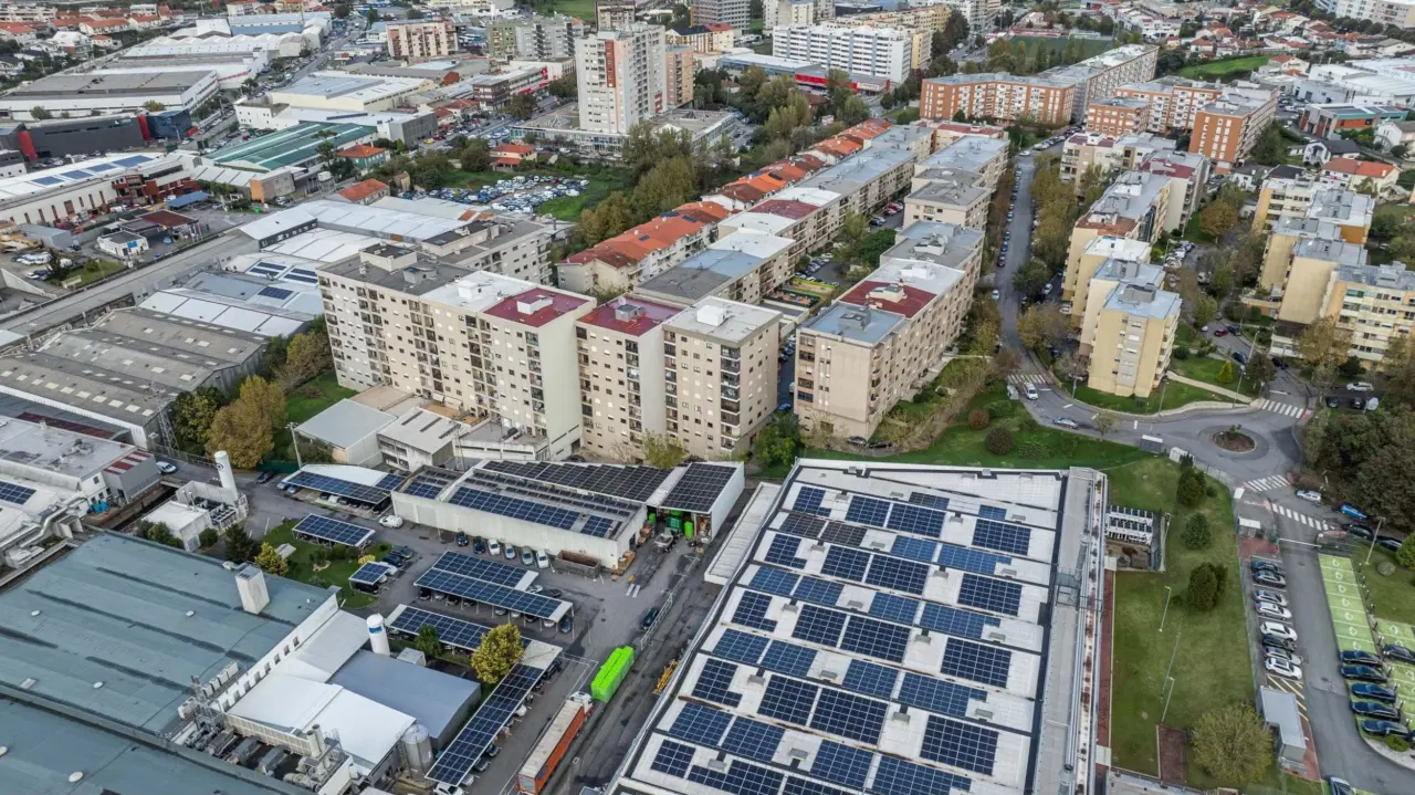 Magnífico apartamento T4 , a apenas 8 minutos do centro da cidade de Braga — 30