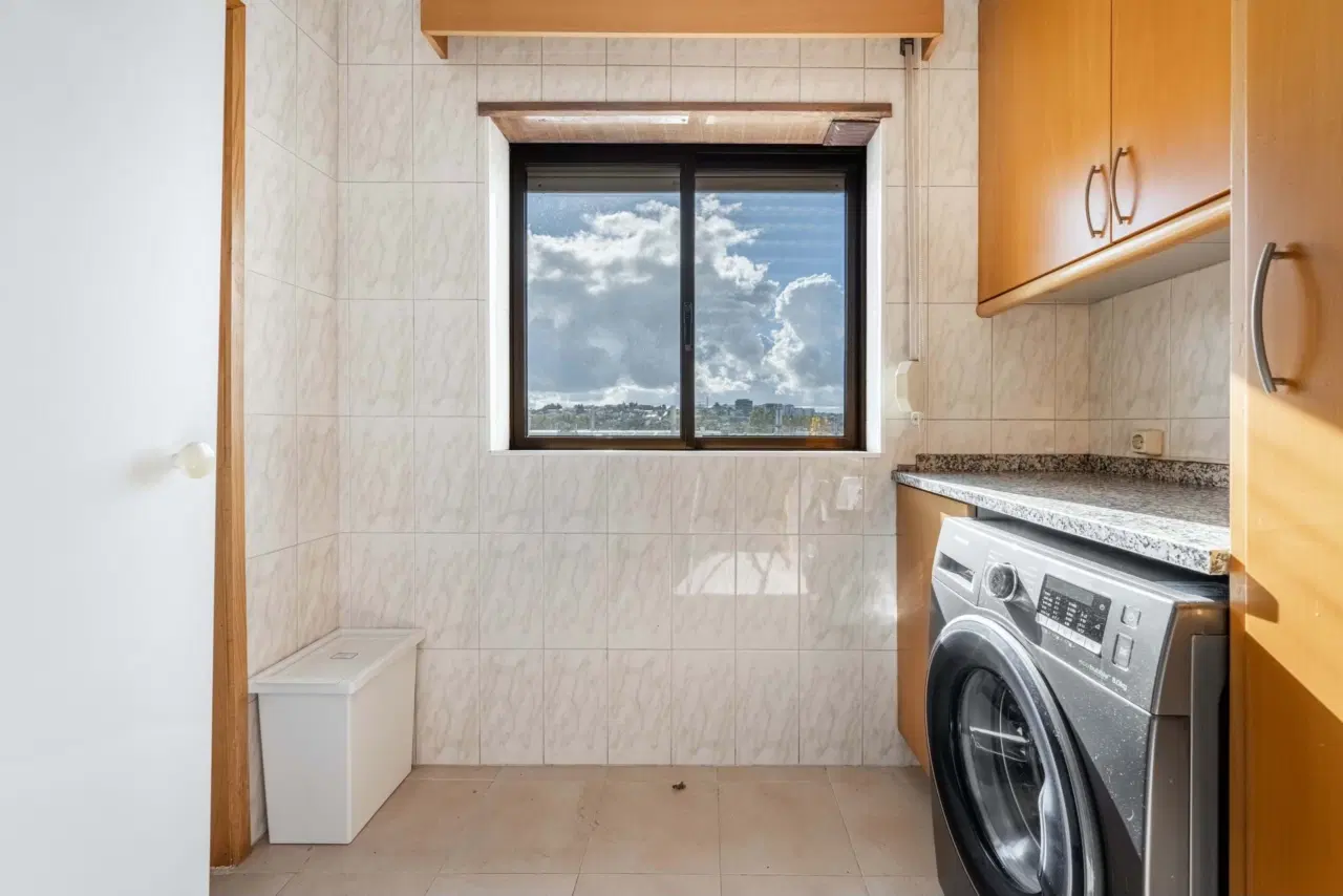 Magnífico apartamento T4 , a apenas 8 minutos do centro da cidade de Braga — 8