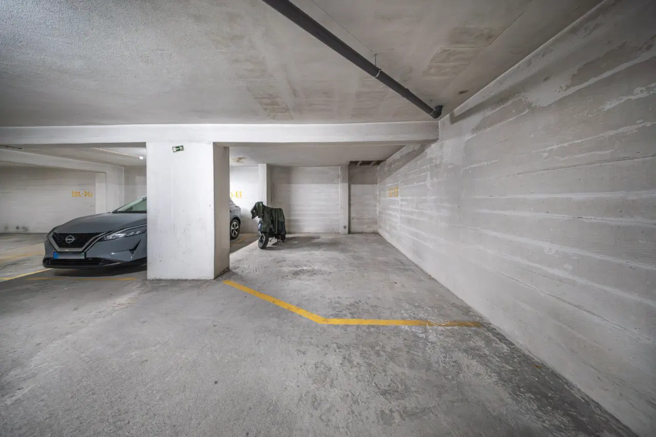 Apartamento T1+1 localizado em São Vitor constituído por elevador e garagem — 18