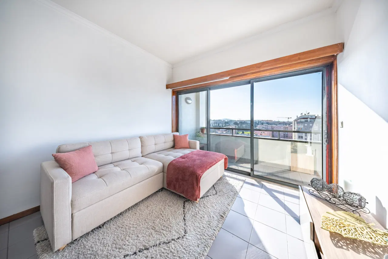 Apartamento T1+1 localizado em São Vitor constituído por elevador e garagem — 3