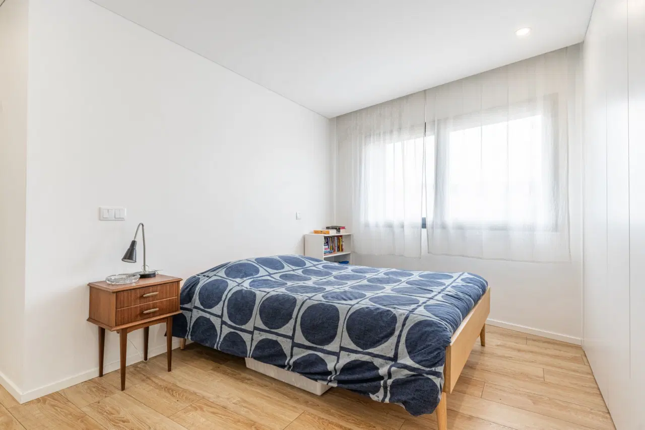 Apartamento T2 Semi-novo, em Tenões — 20