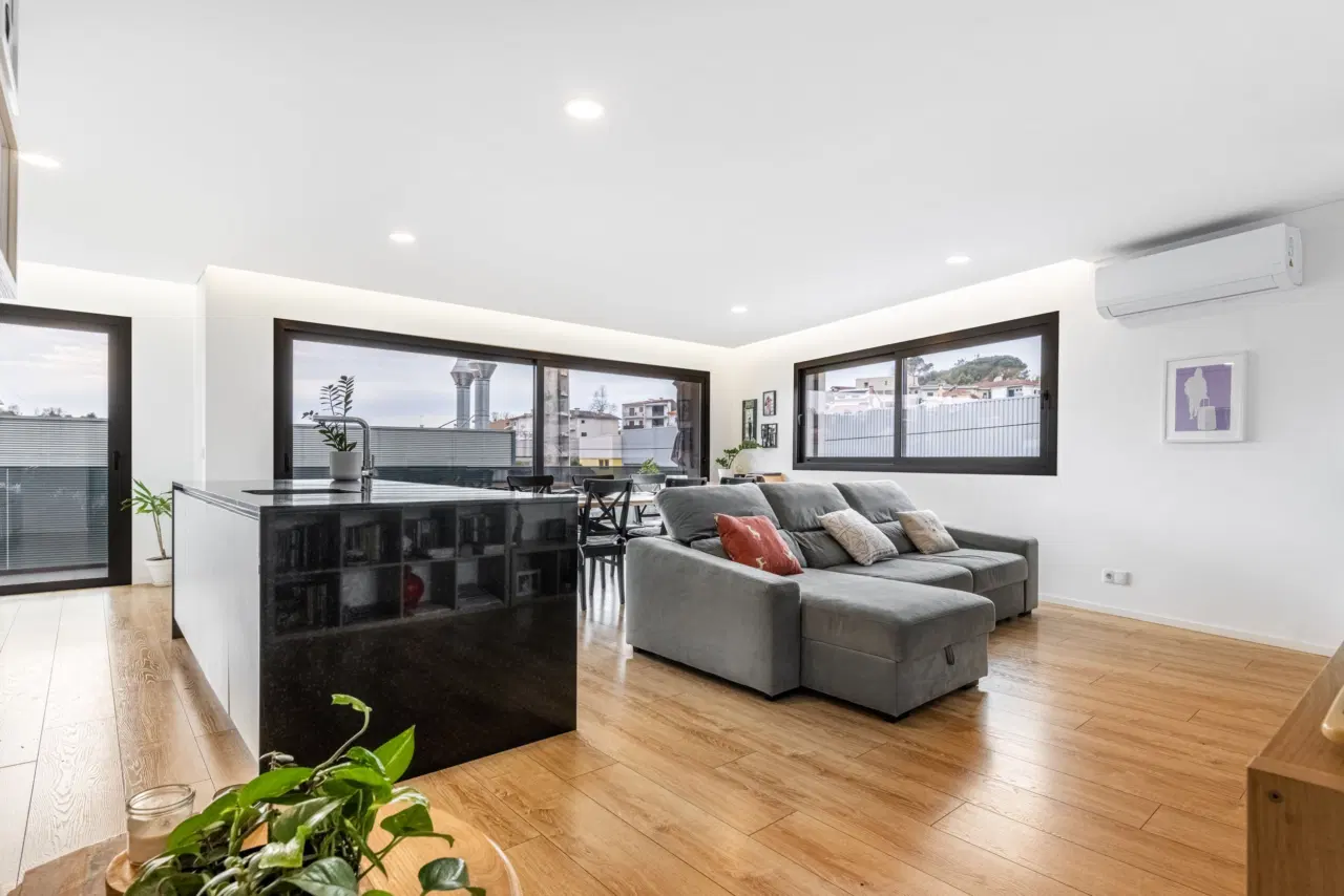 Apartamento T2 Semi-novo, em Tenões — 5