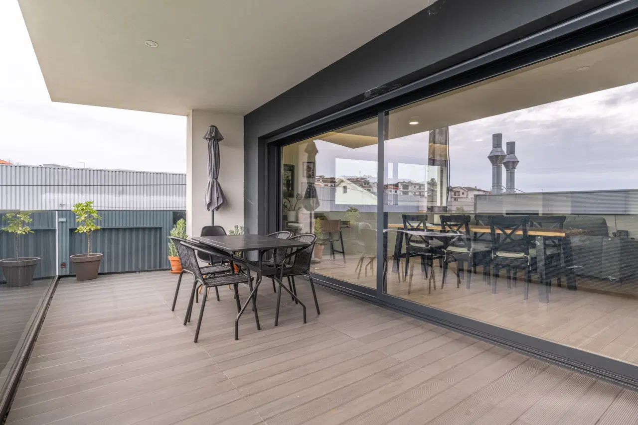 Apartamento T2 Semi-novo, em Tenões — 13