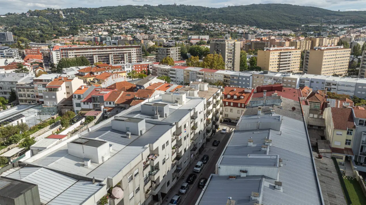 APARTAMENTO T2 COM GARAGEM FECHADA, 2 VARANDAS E ELEVADOR | BRAGA — 20