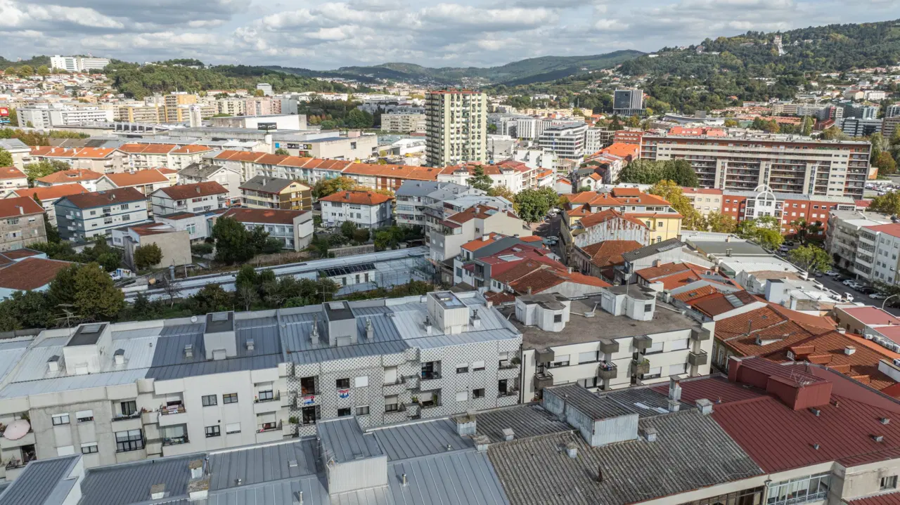 APARTAMENTO T2 COM GARAGEM FECHADA, 2 VARANDAS E ELEVADOR | BRAGA — 22