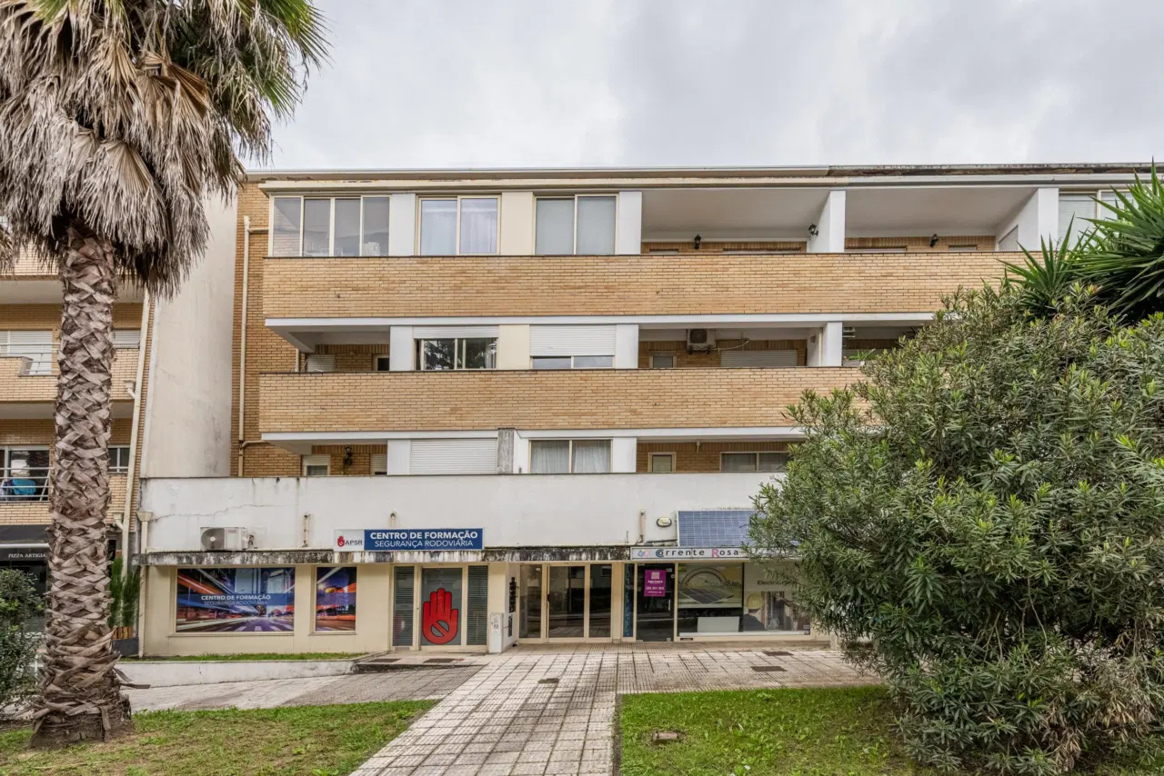 Apartamento T1 em Nogueiró, Braga com Lugar de Garagem — 15