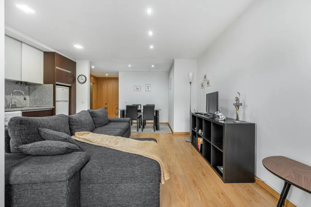 Apartamento T1 em Nogueiró, Braga com Lugar de Garagem — 4