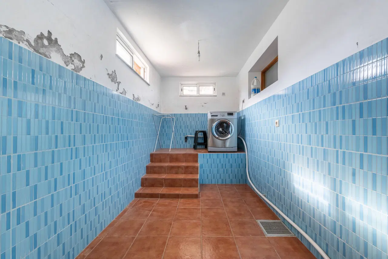 Moradia T5 em Gaveto — 26