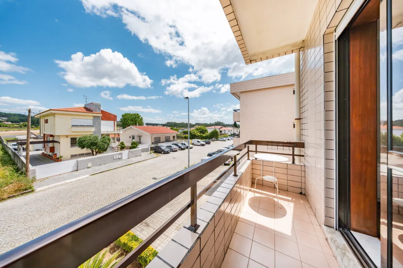 T3 Espaçoso com Garagem Fechada em Nogueira da Maia | 149 m², Excelente Estado e Ótima Localização — 19